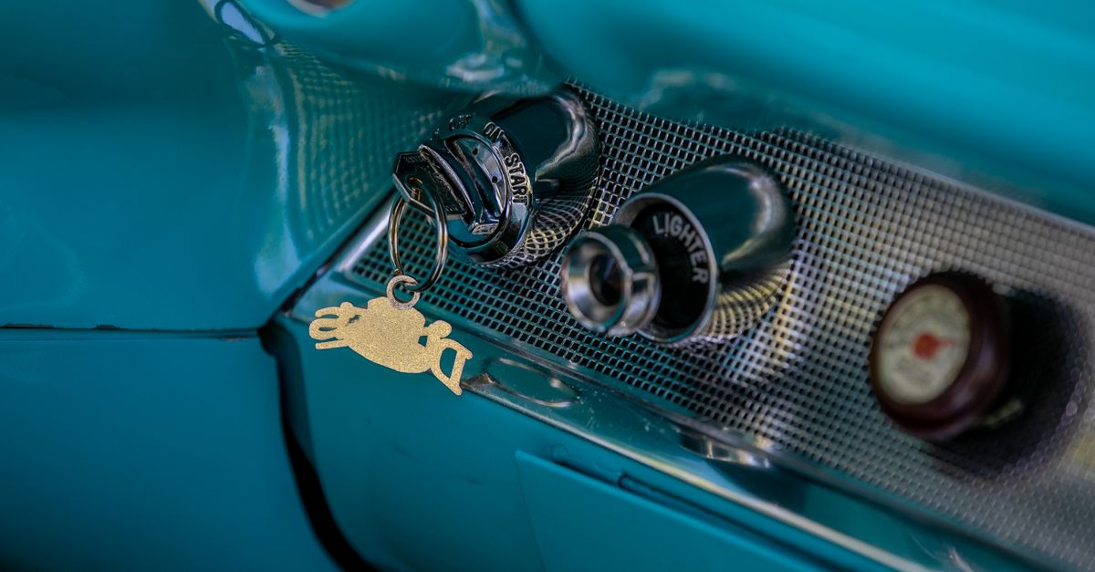 Acura car key fob — Highland Heights Memphis Locksmith