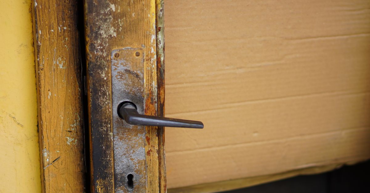 Door Knob Lock Replacement — Highland Heights Memphis Locksmith