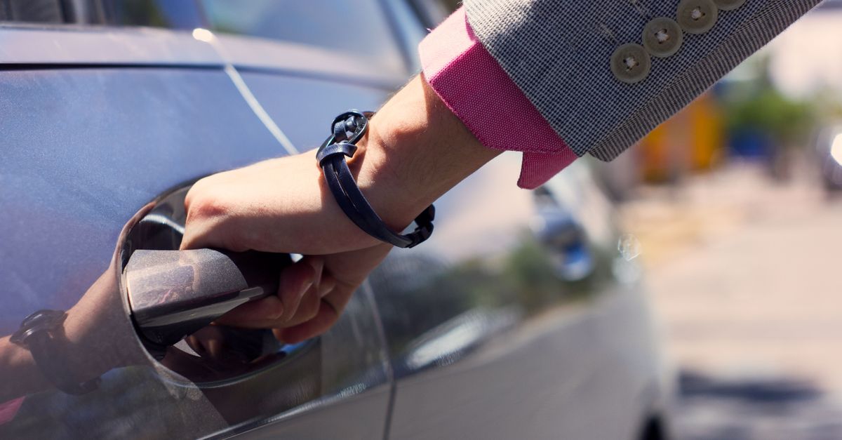 Damage-Free Car Lockout Service When You're Stranded in Memphis — Highland Heights Memphis Locksmith