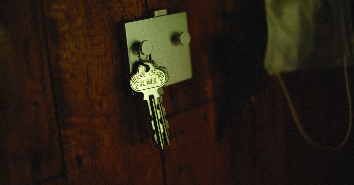 What a Professional House Lockout Service Actually Looks Like — Highland Heights Memphis Locksmith