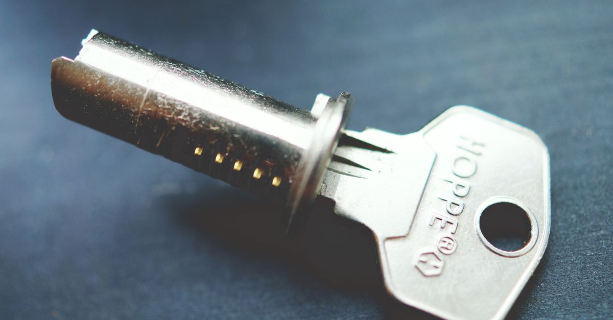 New Home in Memphis? Your Move-In Security Checklist — Highland Heights Memphis Locksmith