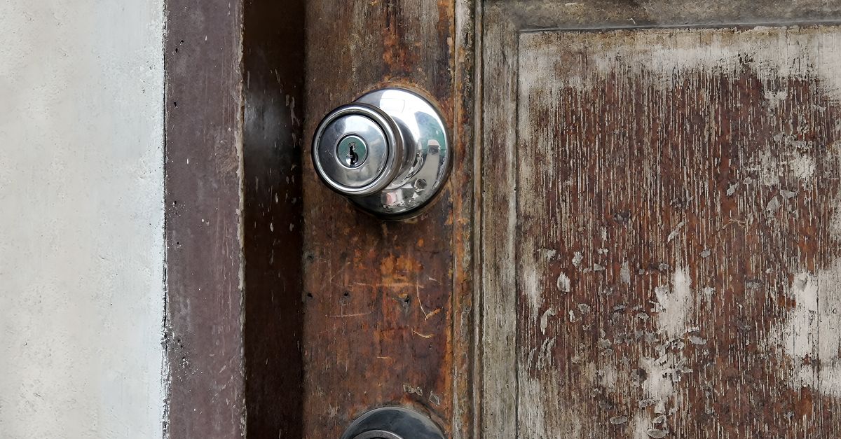 What Determines the Price of a Door Knob Lock Replacement in Memphis — Highland Heights Memphis Locksmith